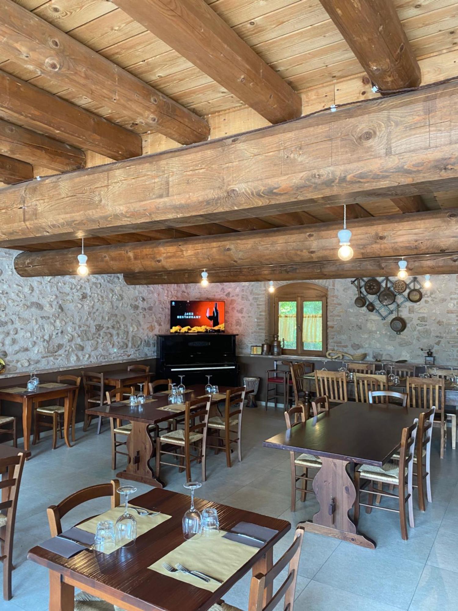 Corte Davini Agriturismo Монцамбано Екстериор снимка